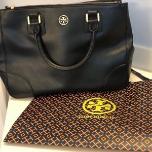 Tory Burch large Robinson double zip bag
